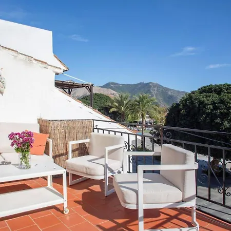 Apartment Sunny Terrace & Mountain Views *